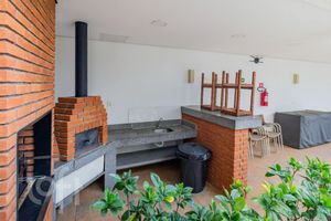 Image 25 - 884916