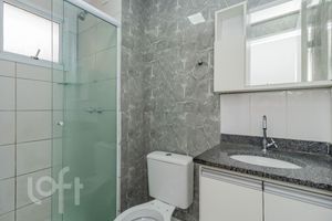 Image 13 - 884916