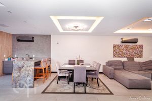 Image 9 - 884918