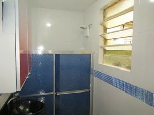 Image 3 - 884925