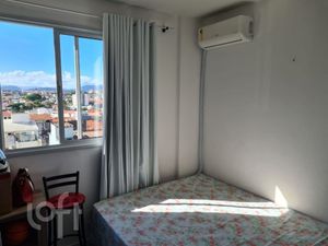 Image 15 - 884926