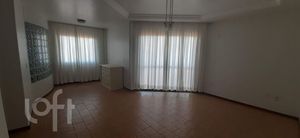 Image 24 - 884927