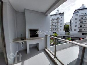 Image 4 - 884929