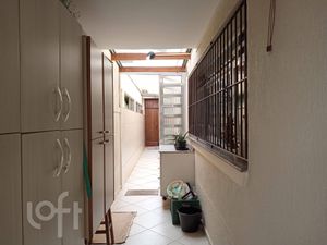 Image 10 - 884931