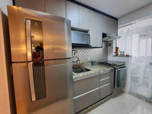 Image 9 - 884939