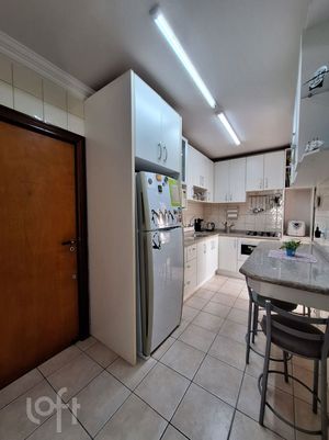 Image 9 - 884944