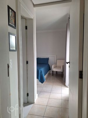 Image 22 - 884944