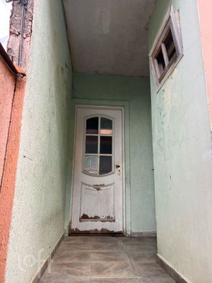 Image 15 - 884950