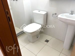 Image 9 - 884951