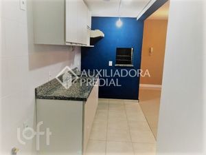 Image 6 - 884951