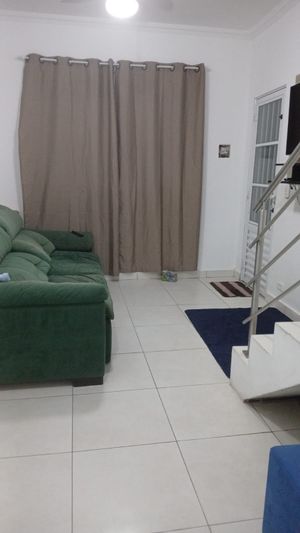 Image 0 - 884960