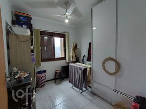 Image 7 - 884961