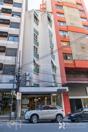 Image 19 - 884962