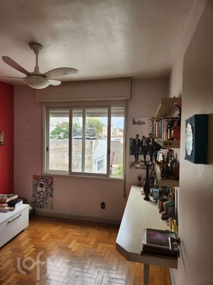 Image 6 - 884963