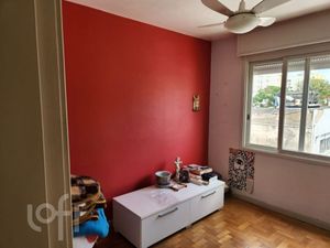 Image 8 - 884963