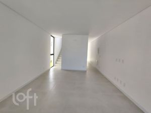Image 1 - 884970