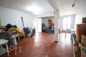Image 35 - 884990