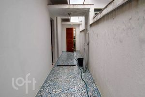 Image 26 - 884990