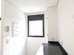 Image 14 - 885017