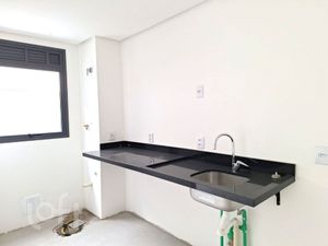 Image 10 - 885017