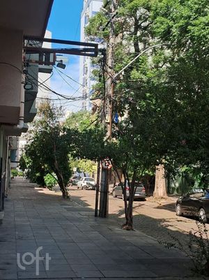 Image 15 - 885018