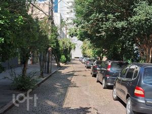 Image 14 - 885018