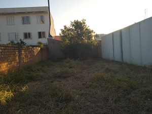 Image 5 - 885022