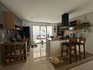 Image 43 - 885026