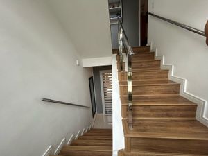 Image 30 - 885026
