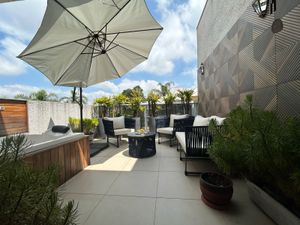 Image 10 - 885026