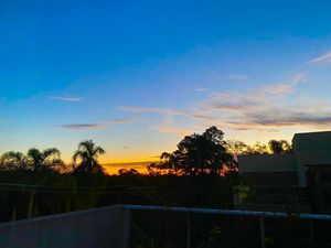 Image 2 - 885026