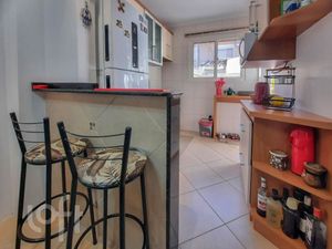 Image 5 - 885028