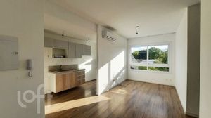 Image 18 - 885030
