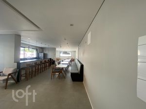 Image 16 - 885035