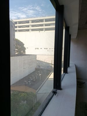 Image 13 - 885040