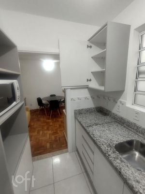 Image 19 - 885047