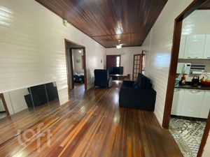 Image 10 - 885054