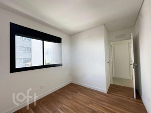 Image 8 - 885061