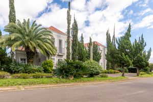 Image 60 - 885064