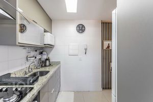Image 9 - 885072