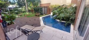 Image 12 - 885073