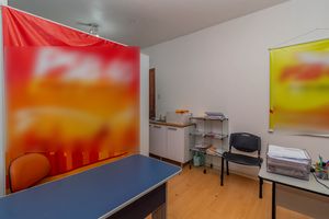 Image 7 - 885077