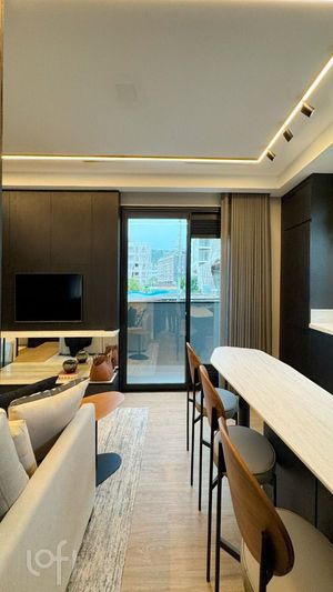 Image 19 - 885081