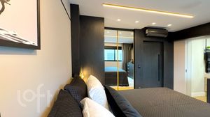 Image 8 - 885081