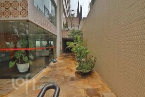 Image 7 - 885087