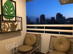 Image 8 - 885092