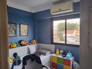 Image 9 - 885105