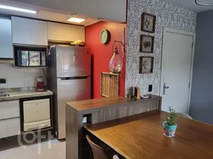 Image 4 - 885105