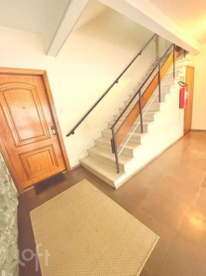 Image 12 - 885109