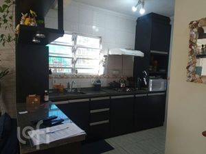 Image 12 - 885110